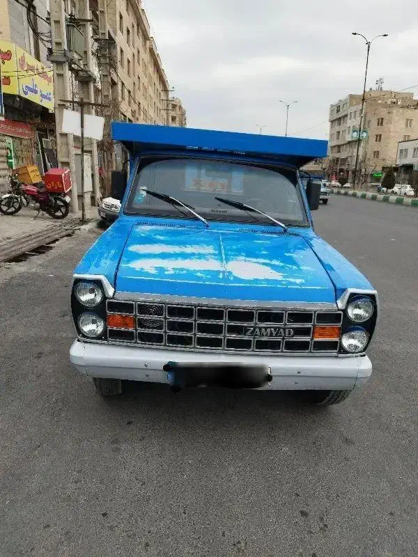 نیسان مدل ۸۲|خودرو سواری و وانت|محمدشهر, شهرک چمران|دیوار