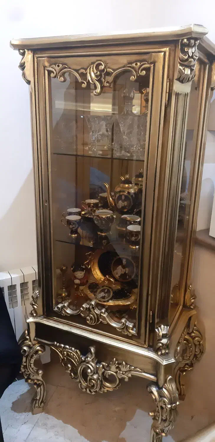 ویترین ورق طلا|بوفه، ویترین، کنسول|تهران, باغ فیض|دیوار