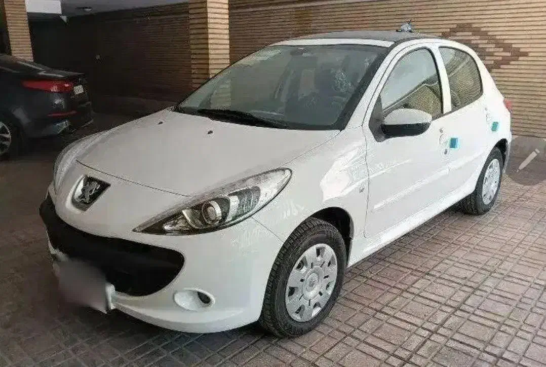 207 پانا 1404 صفر|خودرو سواری و وانت|یزد, |دیوار