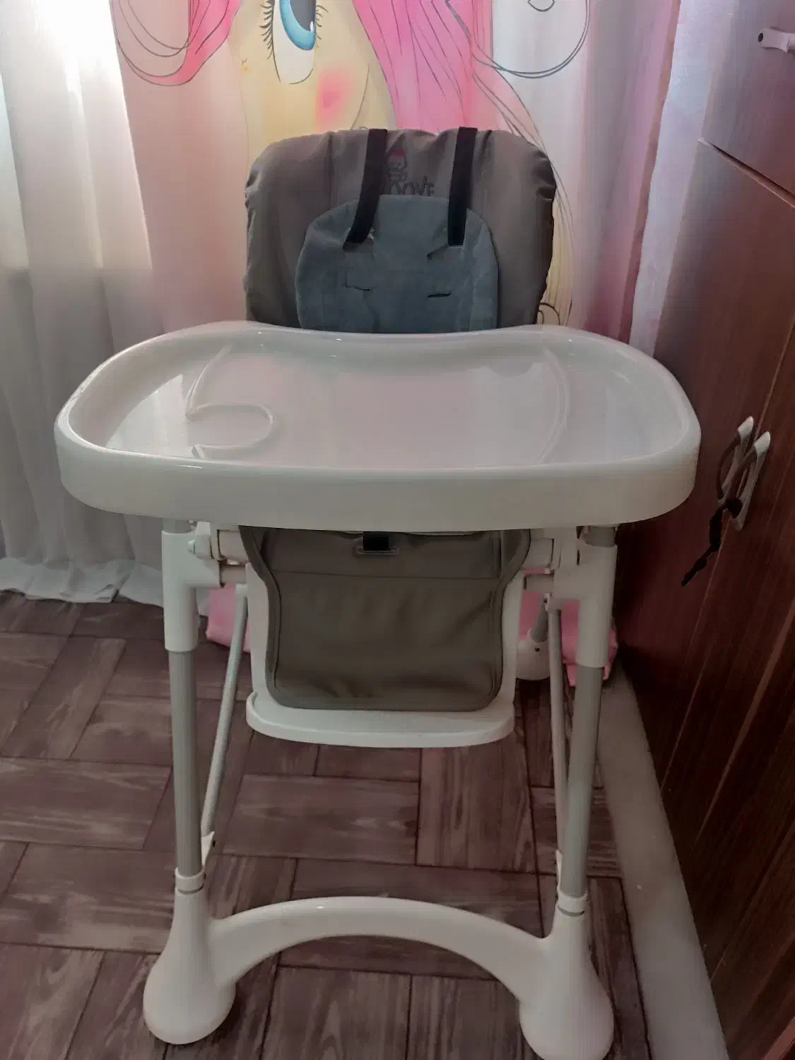 صندلی غذا|تخت و صندلی بچه|رشت, کوی طالقانی|دیوار