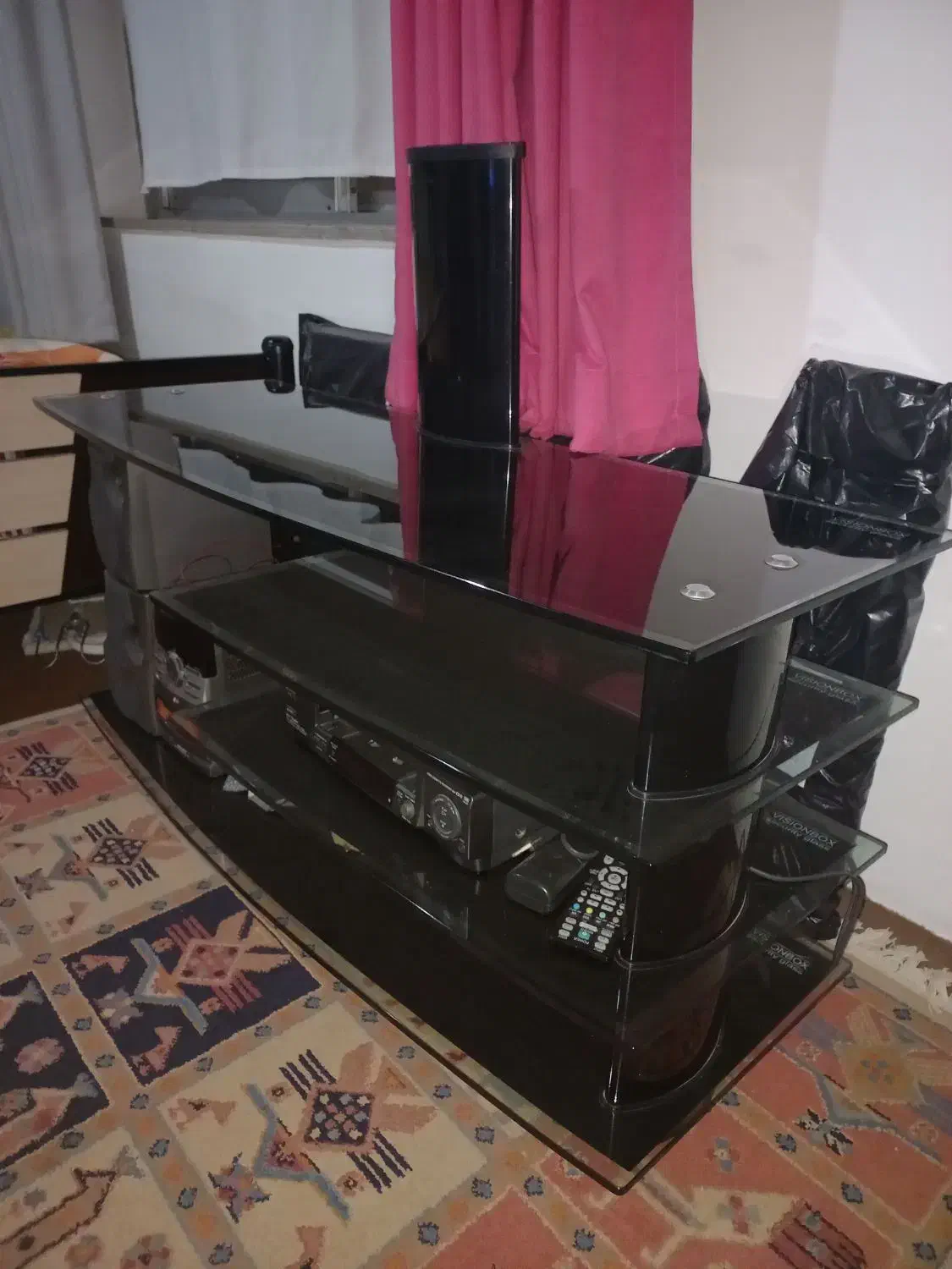 میز تلویزیون در حد نو|میز تلویزیون|چالوس, |دیوار