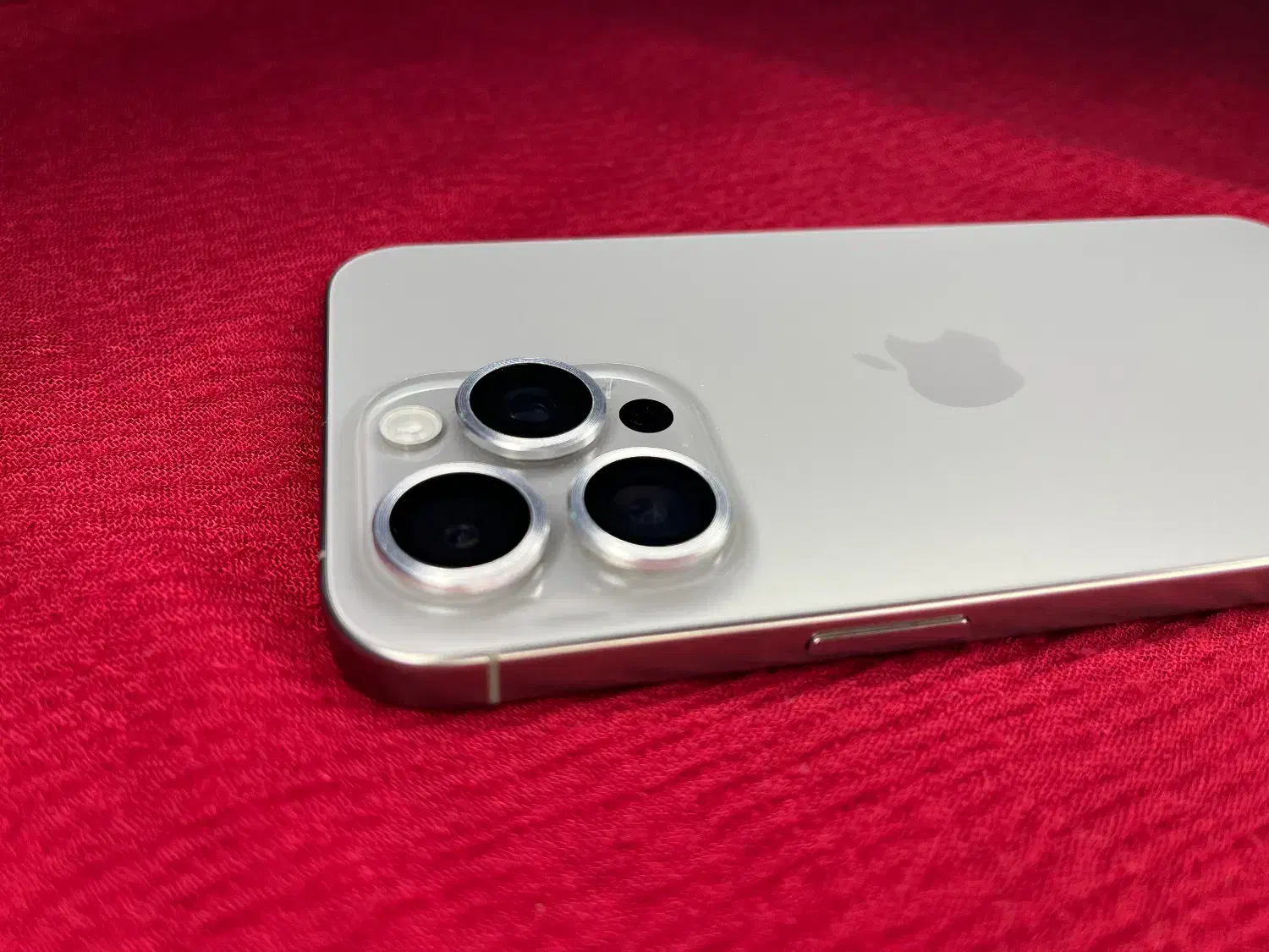 ایفون ۱۵ پرومکس باتری ۱۰۰|موبایل|ساری, |دیوار