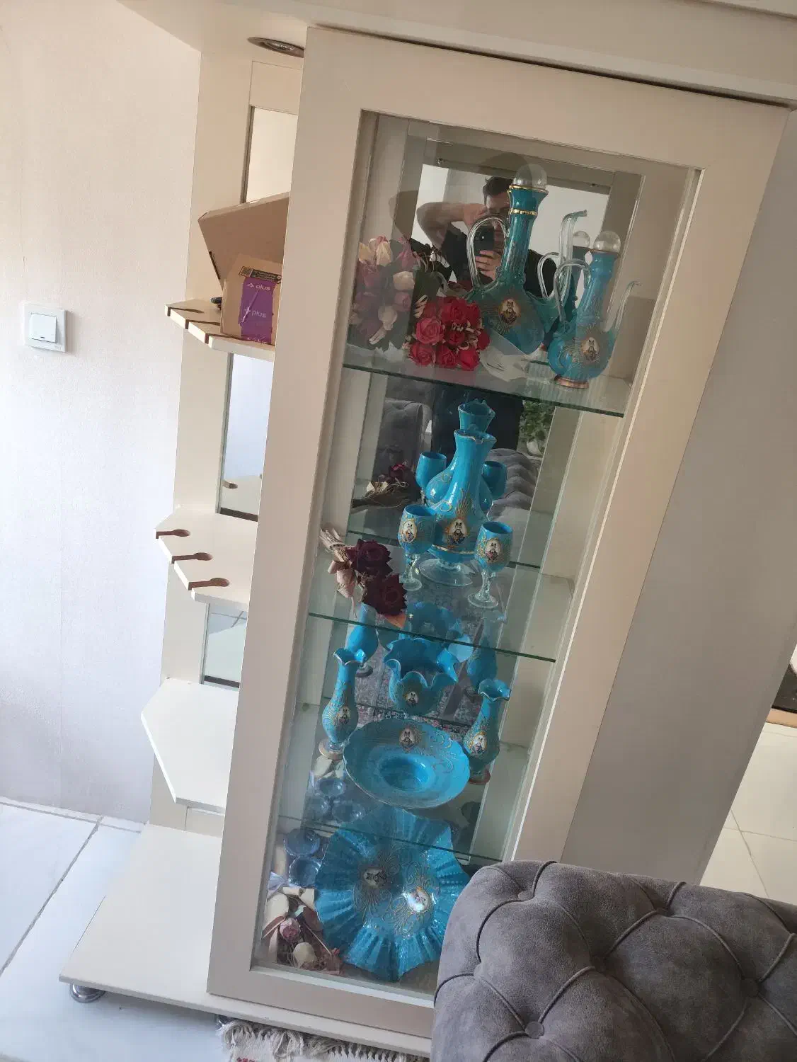 بوفه سالم به همراه تزیینات داخلش|بوفه، ویترین، کنسول|شیروان (خراسان), |دیوار