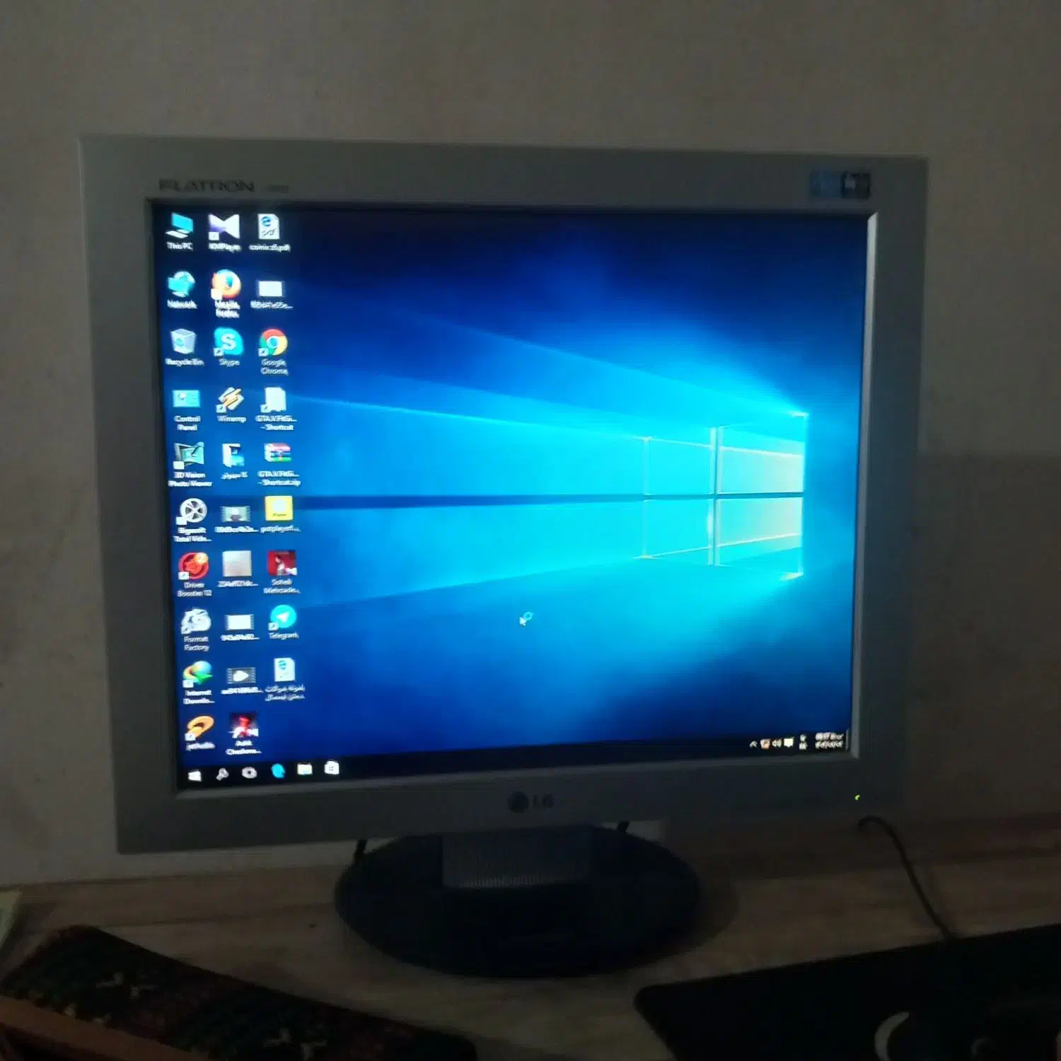 کامپیوتر تمیز  فوق العاده|رایانه رومیزی|گنبد کاووس, |دیوار