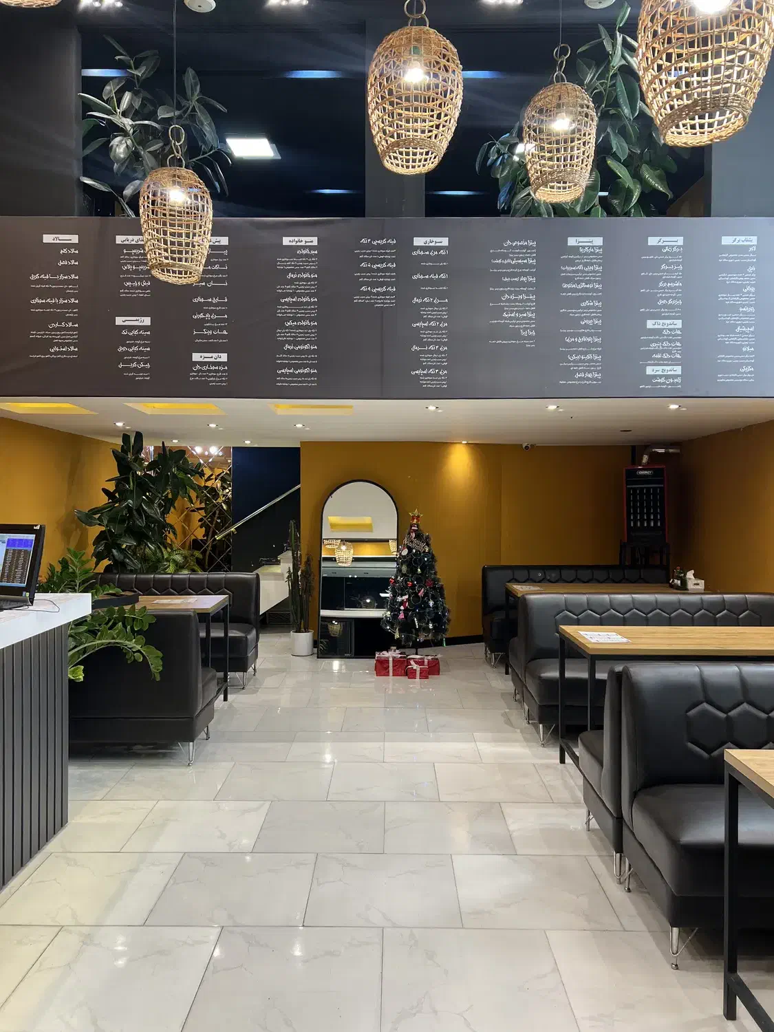 استخدام|استخدام خدمات فروشگاه و رستوران|رویان, |دیوار