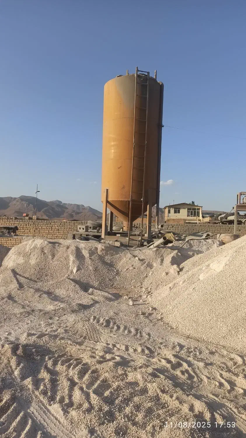 سیلو سیمان. 15تنی وبلوک خرد کن.بلوک زن.پایه فنس زن|ماشینآلات صنعتی|تیران, |دیوار