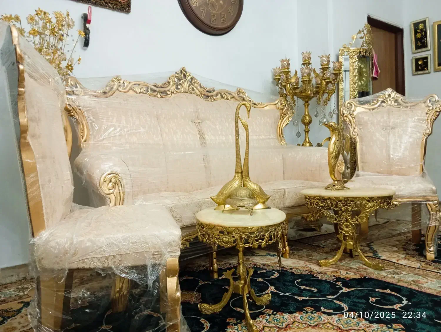 مبل تمام چوب سلطنتی|مبلمان خانگی و میز عسلی|نسیم‌شهر, |دیوار