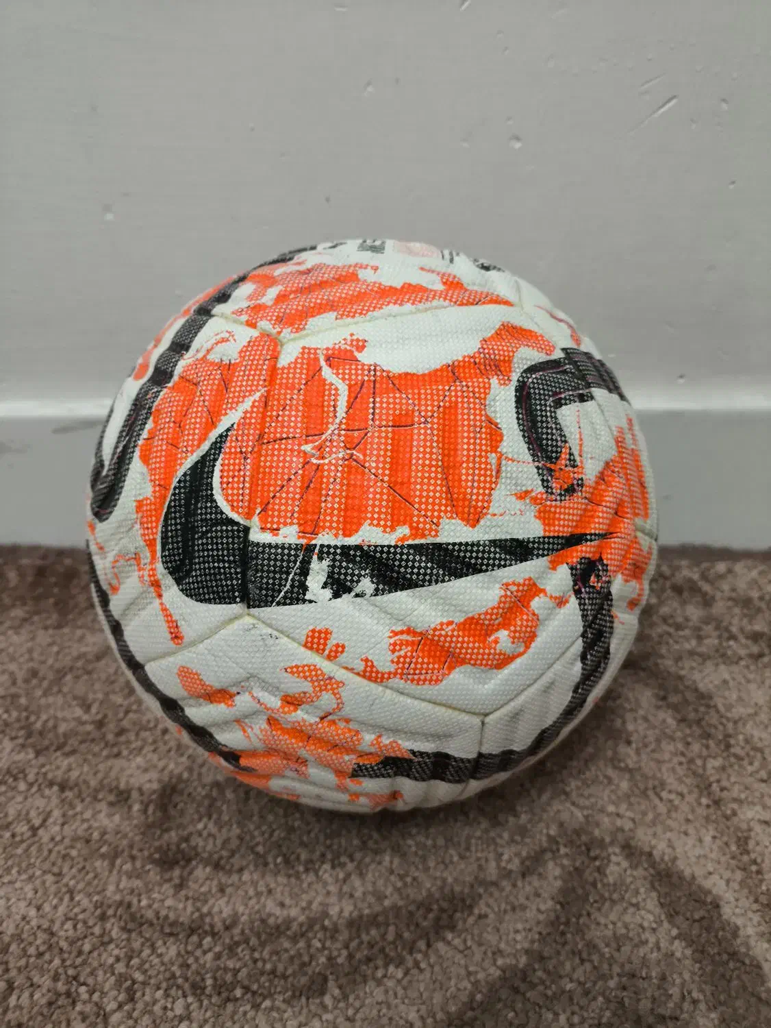 توپ چمن اصلی نایک|ورزشهای توپی|قزوین, |دیوار