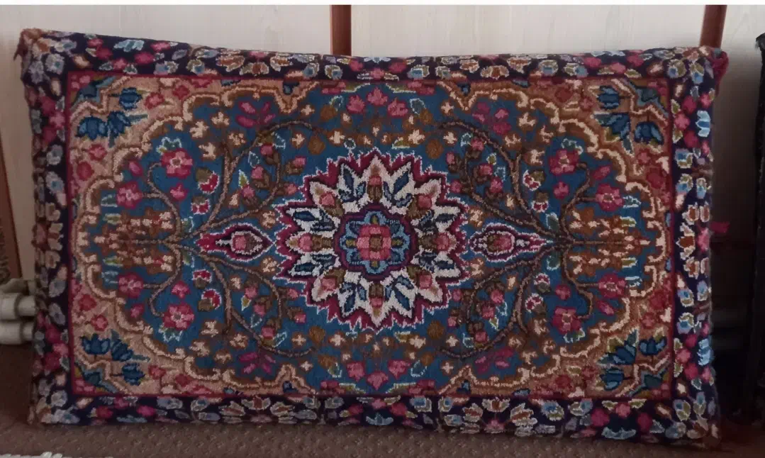 پشتی دستبافت|پشتی|مشهد, فتح المبین|دیوار