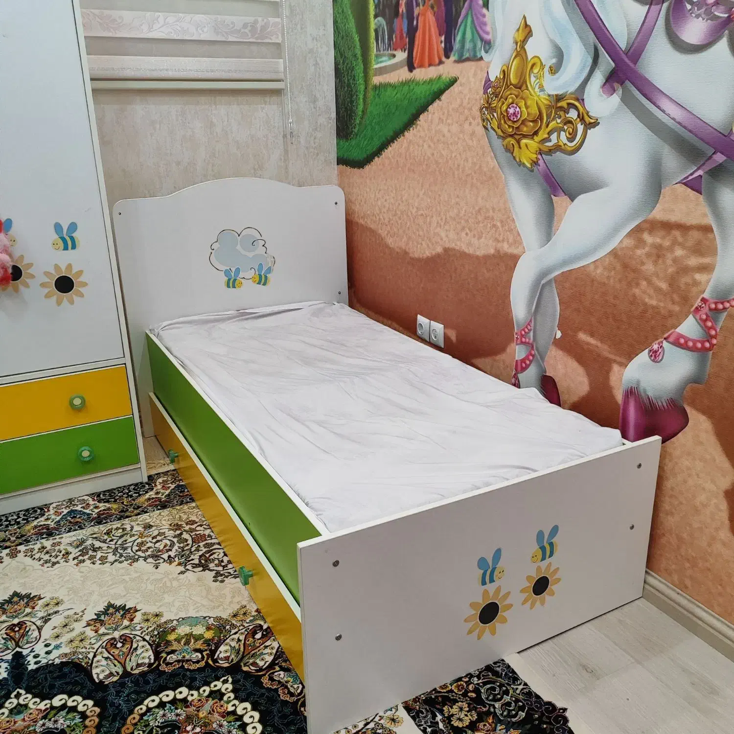 تختخواب کودک و نوجوان|تخت و سرویس خواب|اردبیل, |دیوار