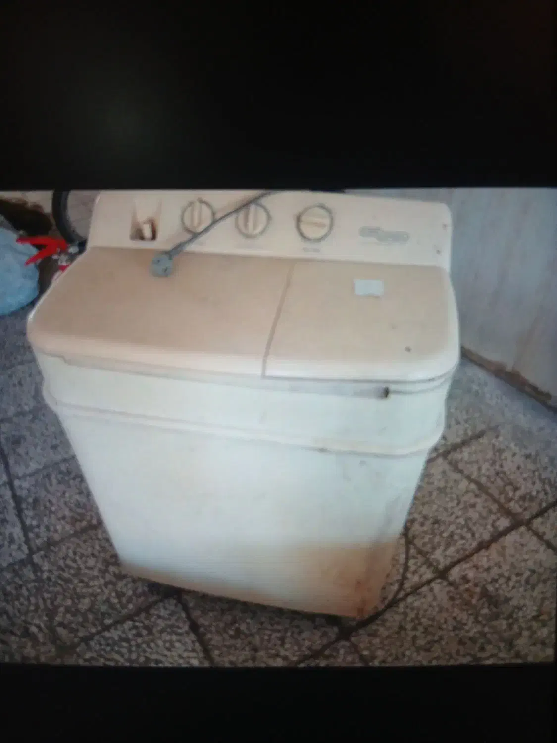 ماشین لباسشویی|ماشین لباسشویی و خشک‌کن لباس|مشهد, نیروی هوایی|دیوار