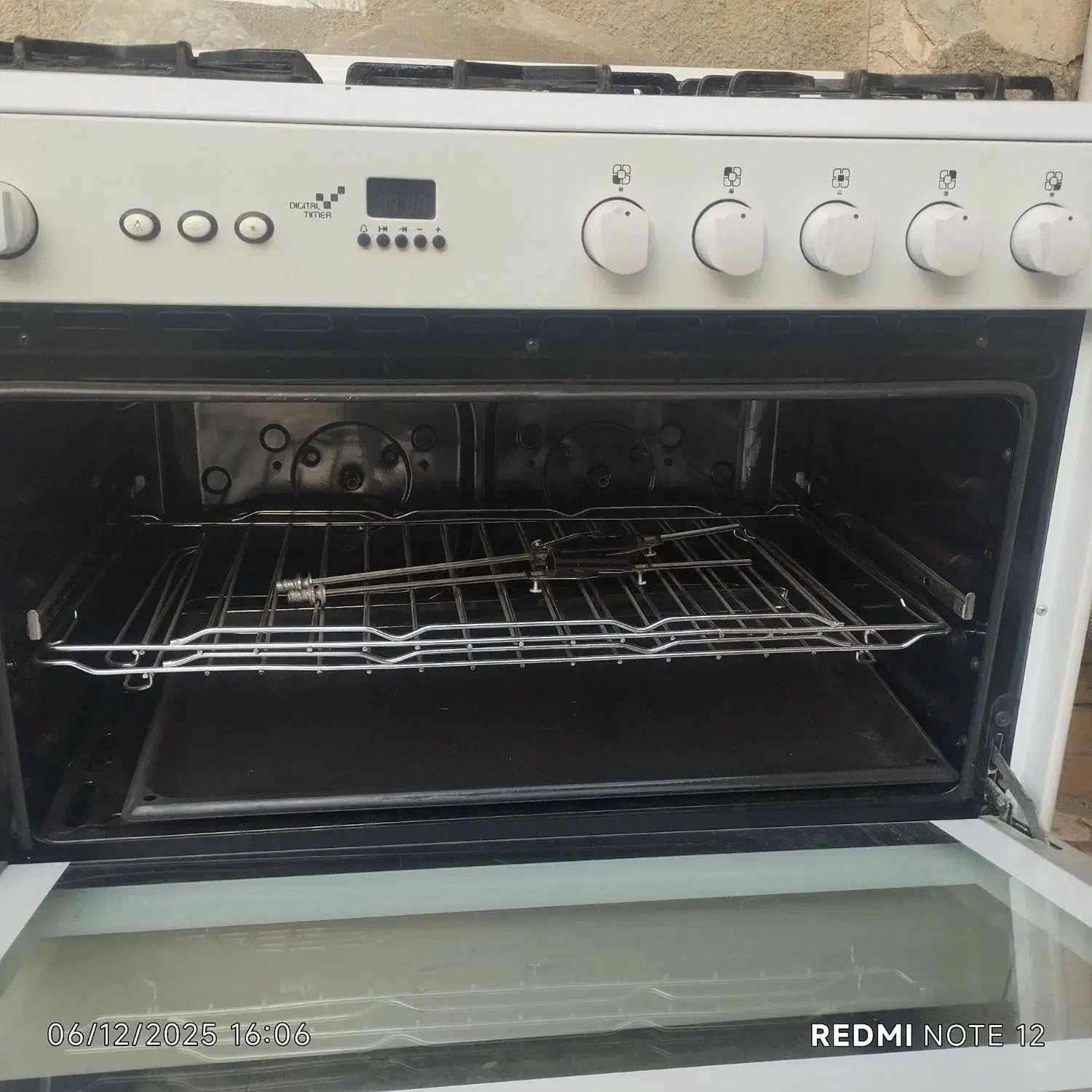 گاز فر اسنوا قیمت توافقی|اجاق گاز و لوازم برقی پختوپز|بیجار, |دیوار