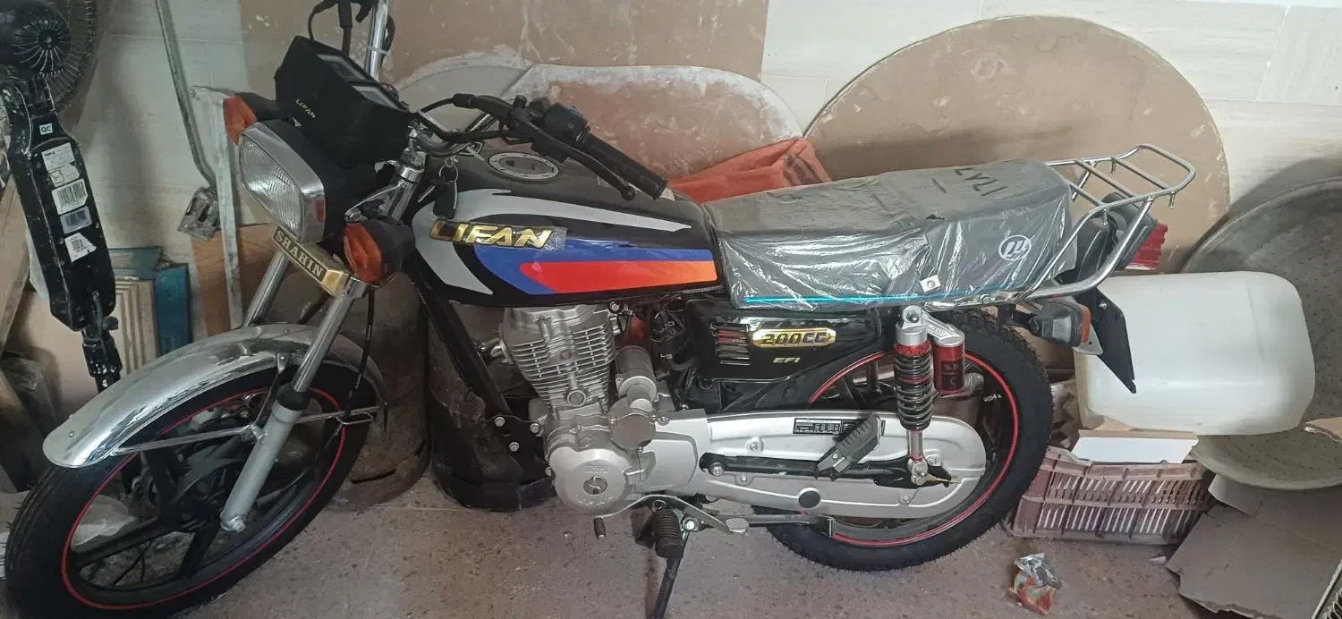 فروش فوری موتور هندا ۲۰۰|موتورسیکلت|مهریز, |دیوار