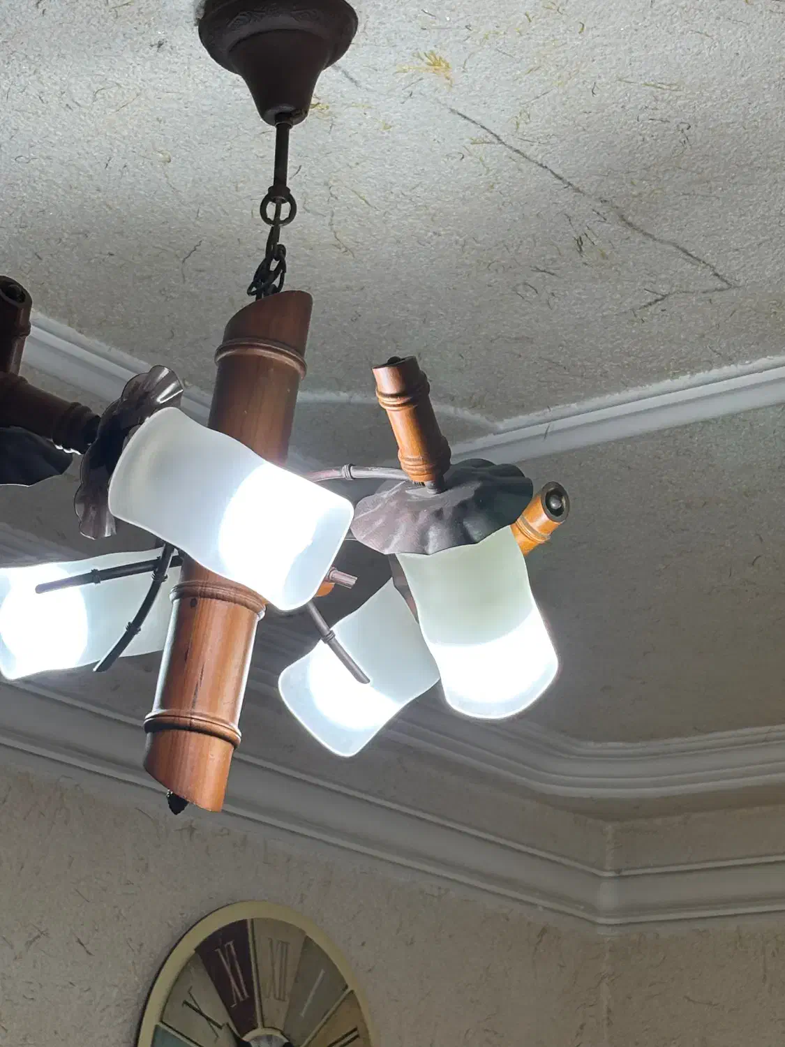 لوستر|لوستر و چراغ آویز|رشت, استادسرا|دیوار