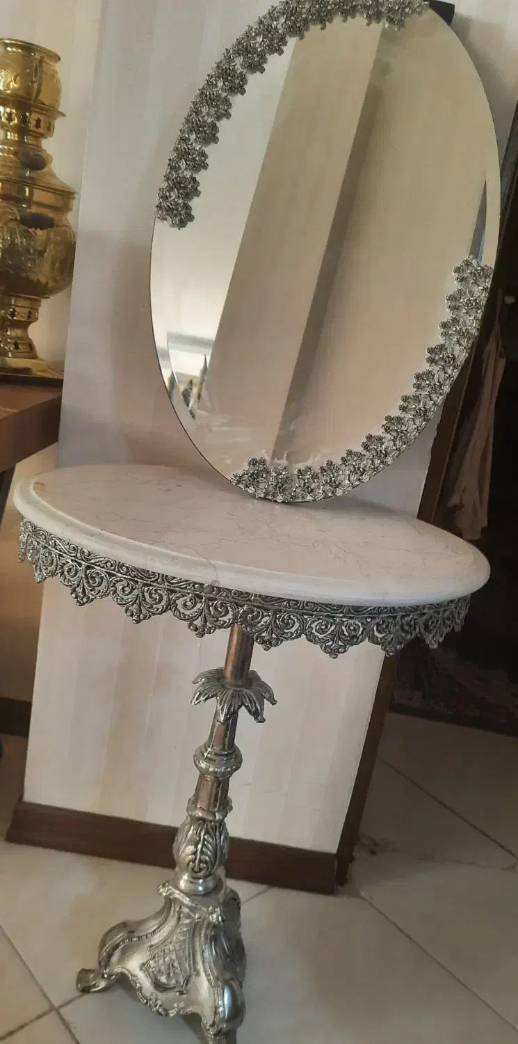 آینه کنسول و شمعدان برنز|مبلمان خانگی و میز عسلی|مشهد, رستگار|دیوار