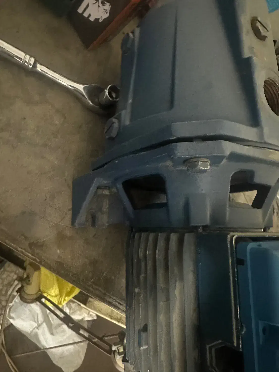 پمپ‌یک اسب جتی|ابزارآلات|آبیک, |دیوار