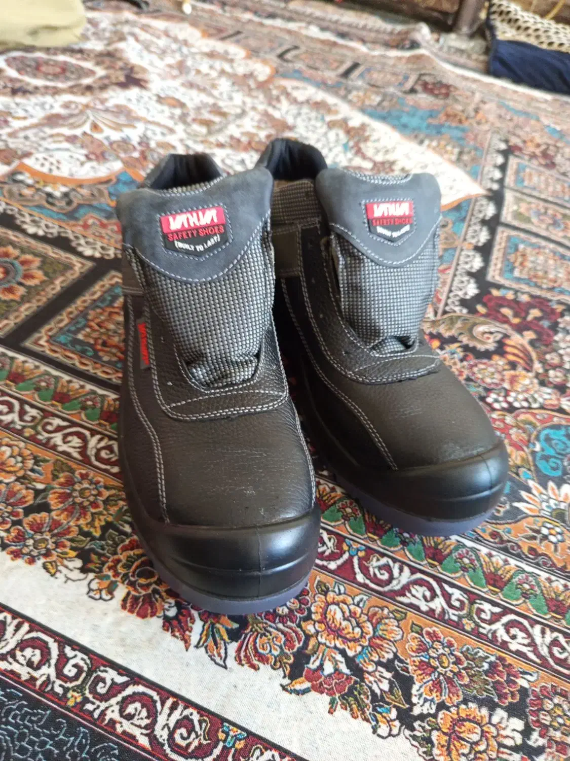 کفش ایمنی|کیف، کفش، کمربند|لردگان, |دیوار