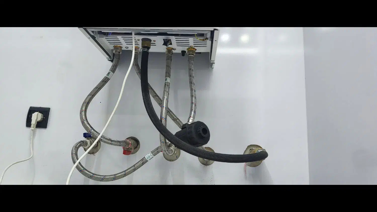 نصب پکیج.نصب بخاری.نصب شیرآلات.نصب دستگیره و قفل|خدمات پیشه و مهارت|شیراز, معالی‌آباد|دیوار