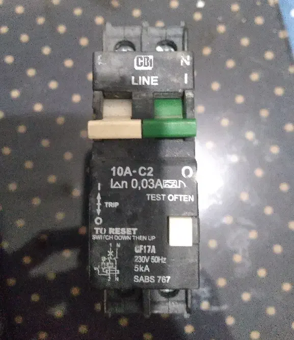 فیوز مینیاتوری|ابزارآلات|هشتگرد, فاز ۷ مهستان|دیوار