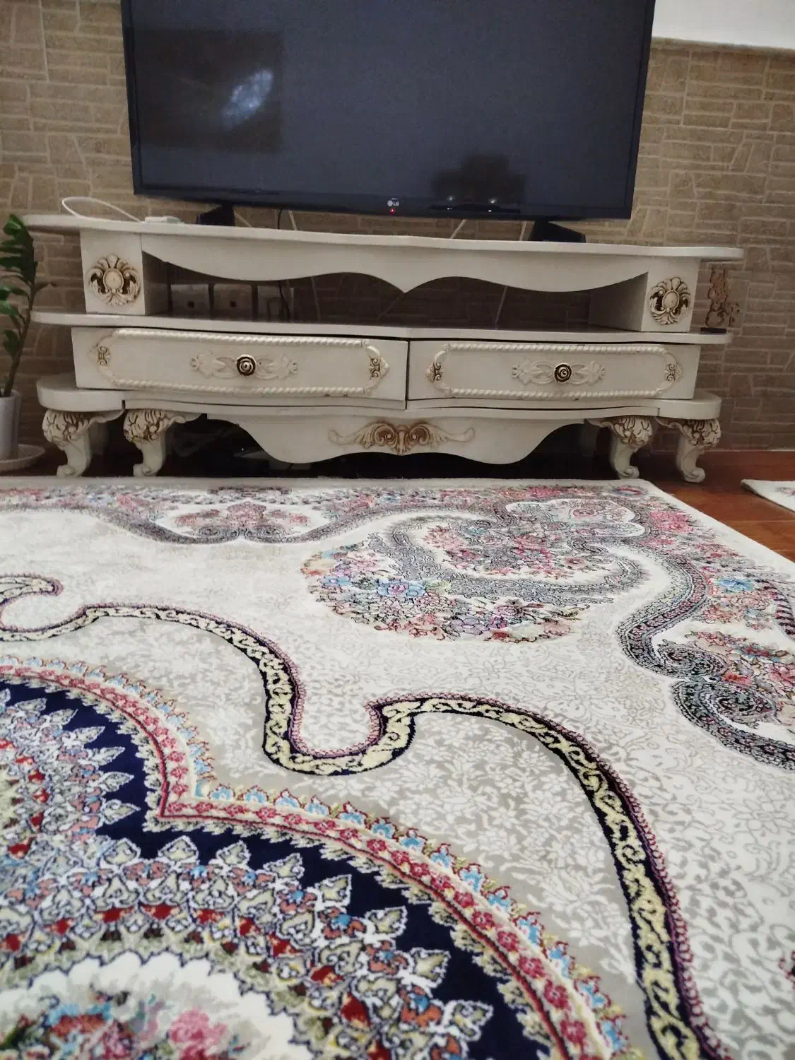 ساعت|ساعت دیواری و تزئینی|کاشان, قطب راوندی|دیوار