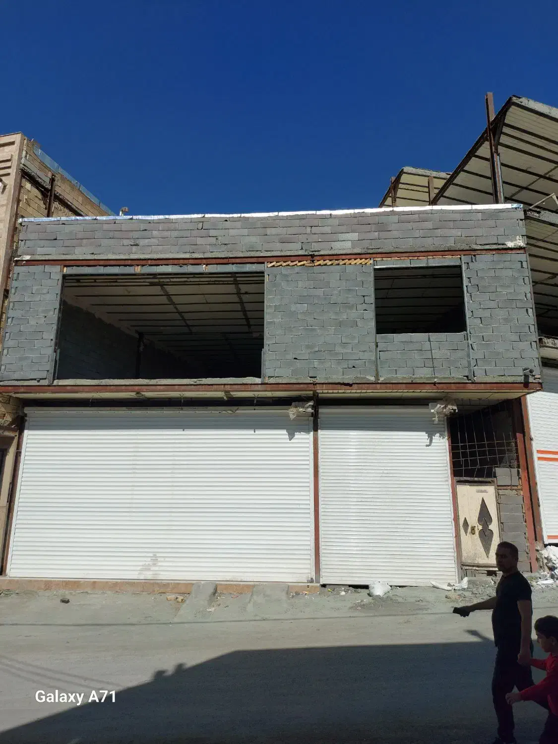 مغازه شهرک ورمقانی خیابان اصلی|اجارهٔ مغازه و غرفه|سنندج, |دیوار