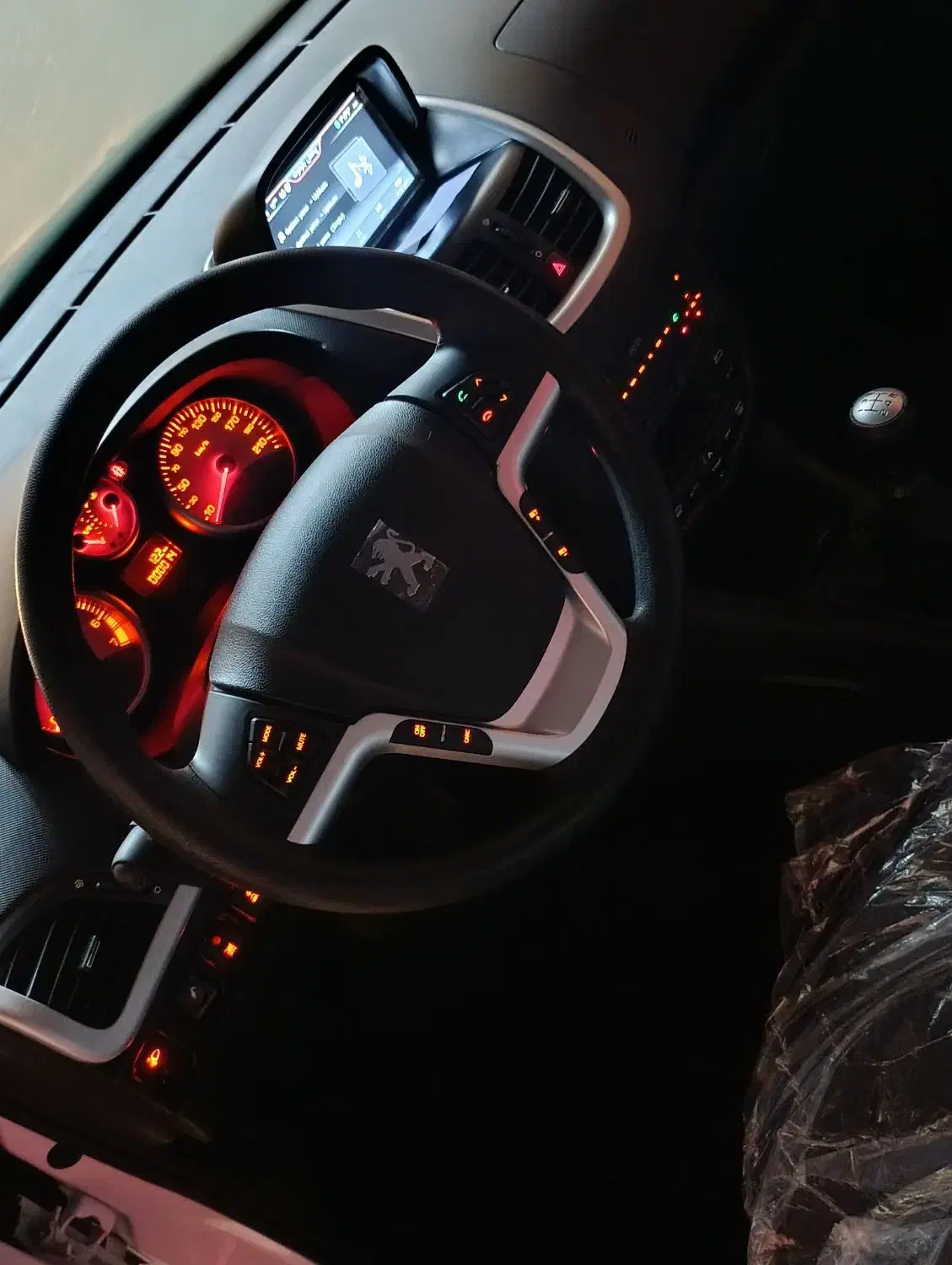 پژو ۲۰۷ صفر سقف فلز|خودرو سواری و وانت|اهواز, بهارستان|دیوار