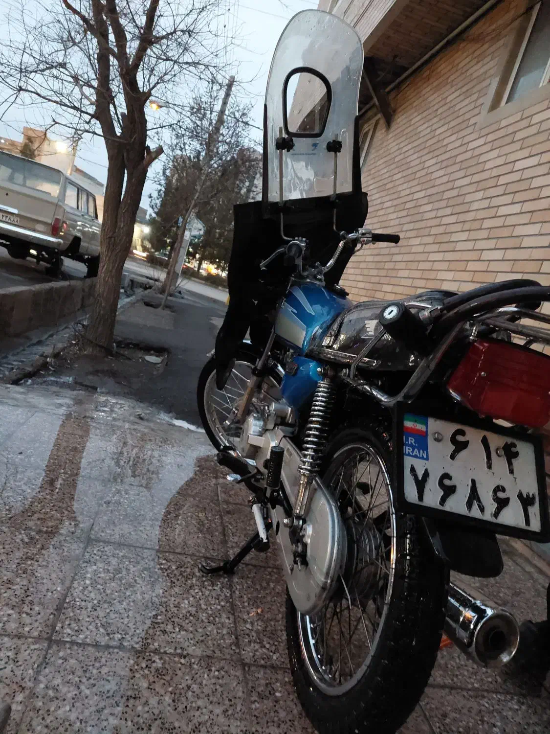 موتورهوندا مدل۱۴۰۰|موتورسیکلت|قم, قلعه کامکار|دیوار