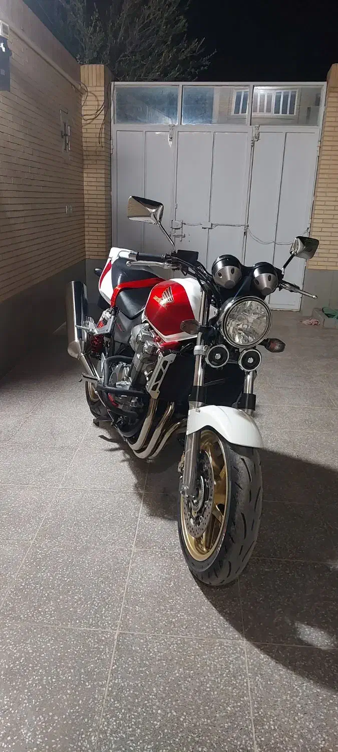 هندا cb1300مدرک با استرداد سیارم کراس کاوازاکی|موتورسیکلت|تهران, پارک شهر|دیوار