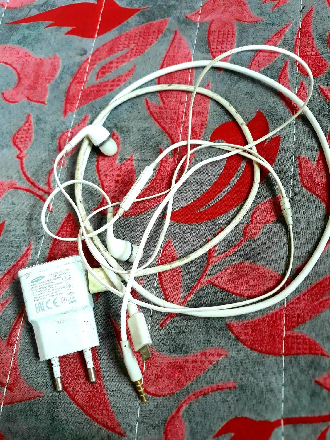 شارژر اندرویدی و هندزفری|لوازم جانبی موبایل و تبلت|دورود, |دیوار