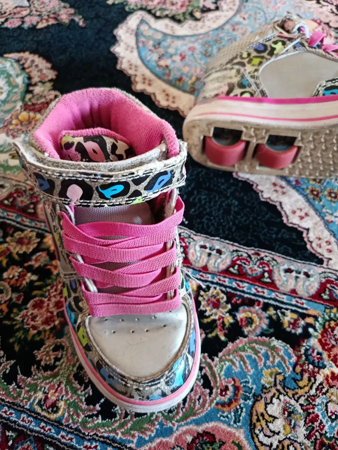 کفش اسکیتی|دوچرخه، اسکیت، اسکوتر|جوانرود, |دیوار