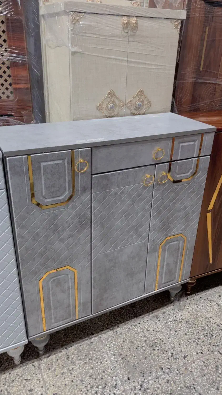 جاکفشی سادات|جاکفشی، کمد، دراور|بهبهان, |دیوار