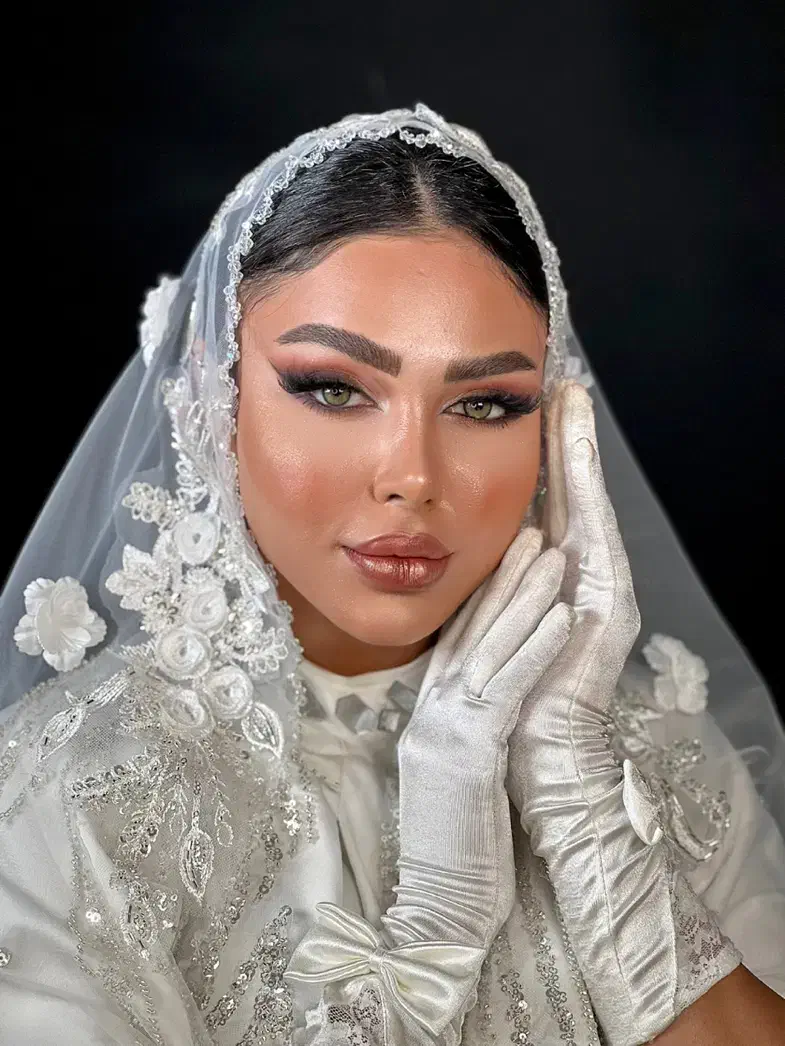 میکاپ و شینیون vip/اموزش میکاپ صفرتاصد/پکیج عروس|خدمات آرایشگری و زیبایی|کرج, مهرویلا شمالی|دیوار