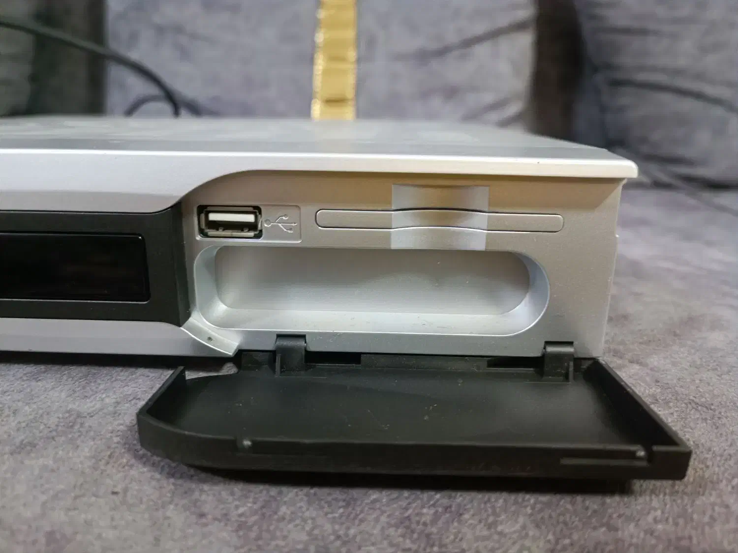 دستگاه|صوتی و تصویری|خمام, |دیوار