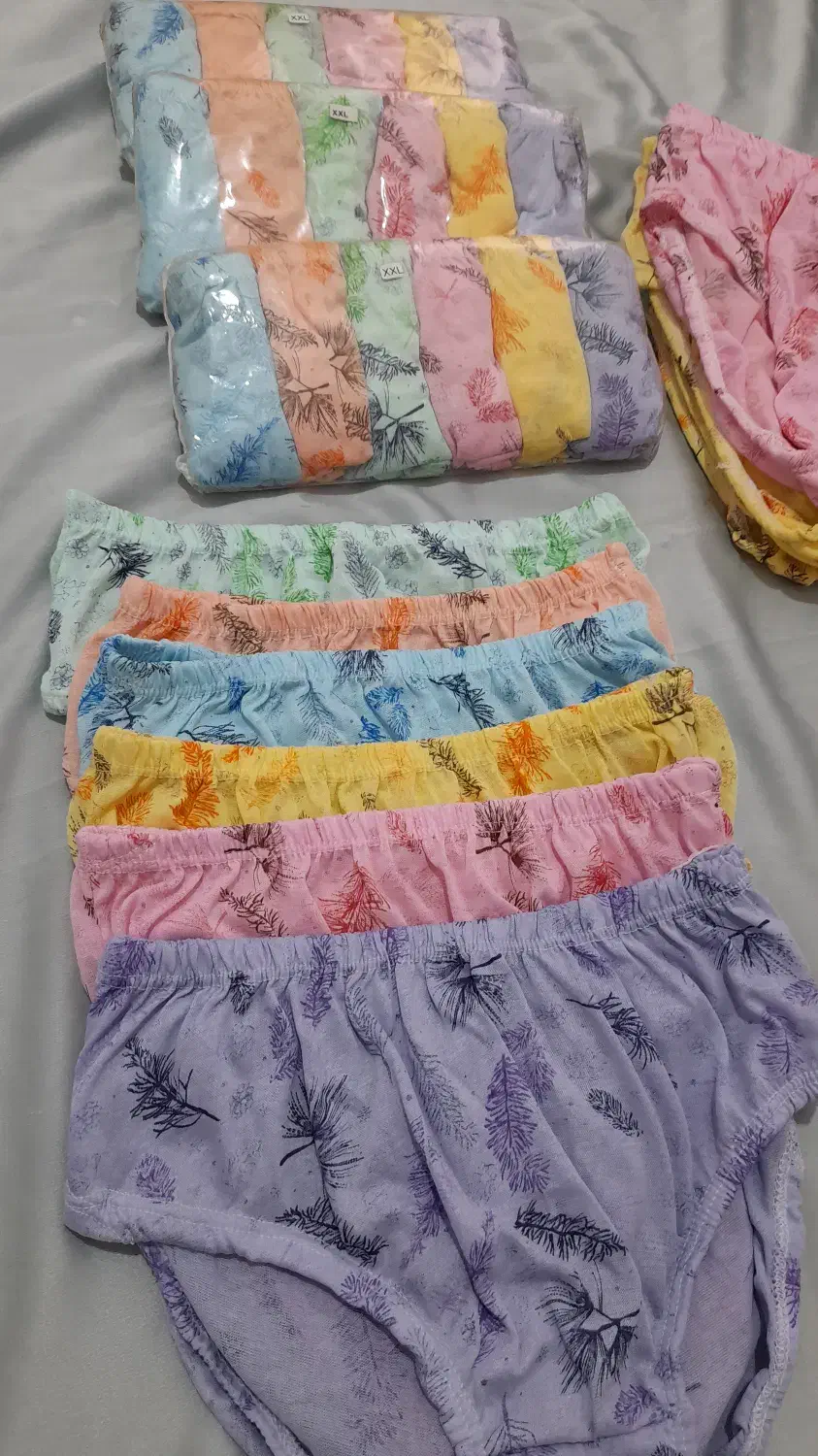 لباس زیر زنانه|لباس|گنبد کاووس, |دیوار