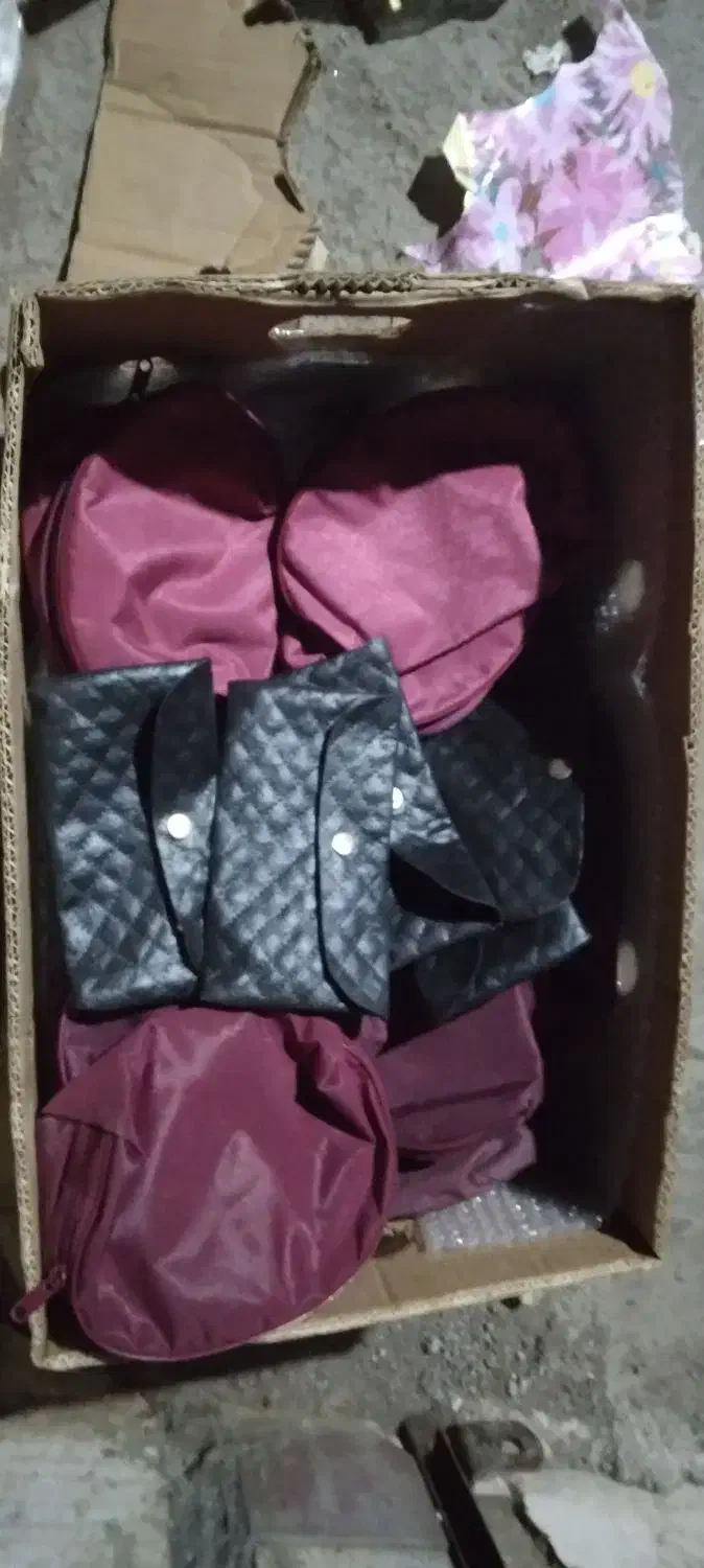 کیف لوازم آرایش|آرایشی، بهداشتی، درمانی|رشت, دخانیات|دیوار