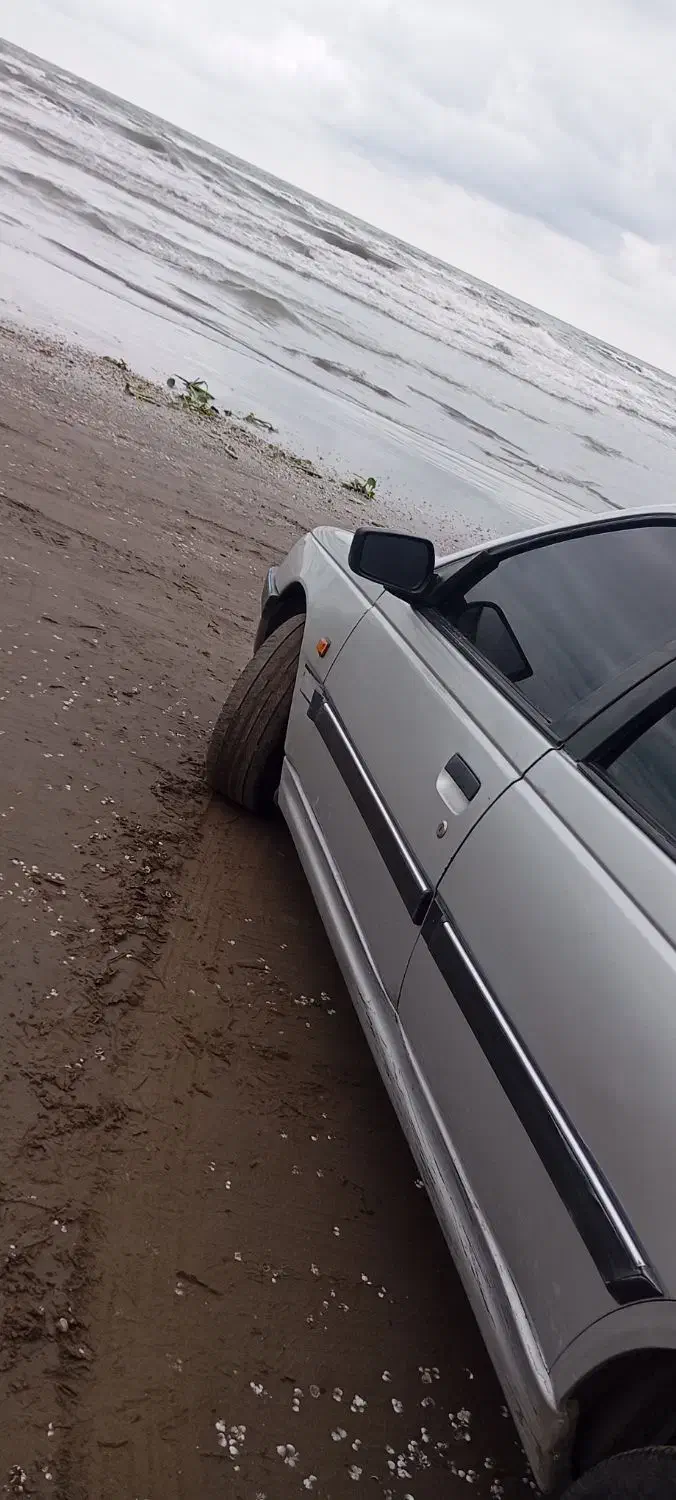 پژو نقره ای مدل 1384|خودرو سواری و وانت|کاشان, پشت شهربانی|دیوار