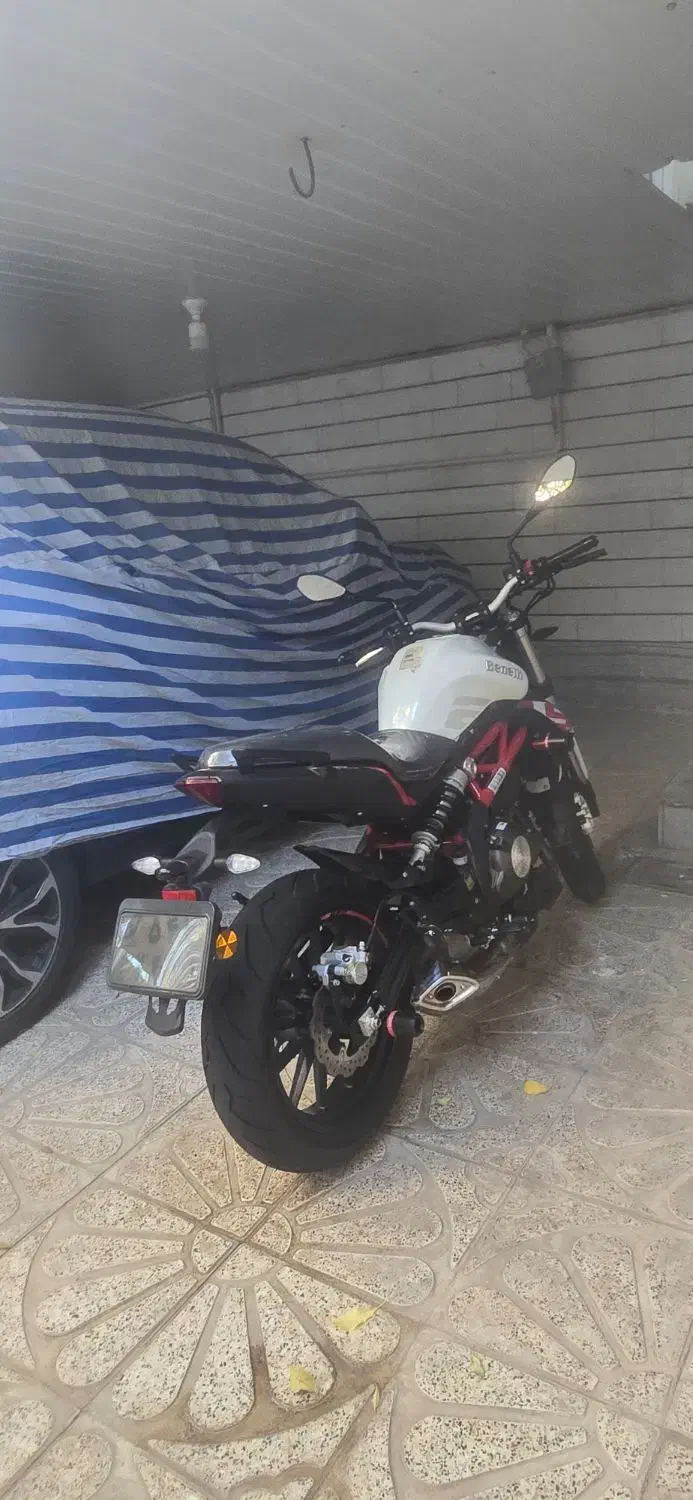 بنلی ۳۰۰ مدل ۱۴۰۱|موتورسیکلت|بروجرد, |دیوار