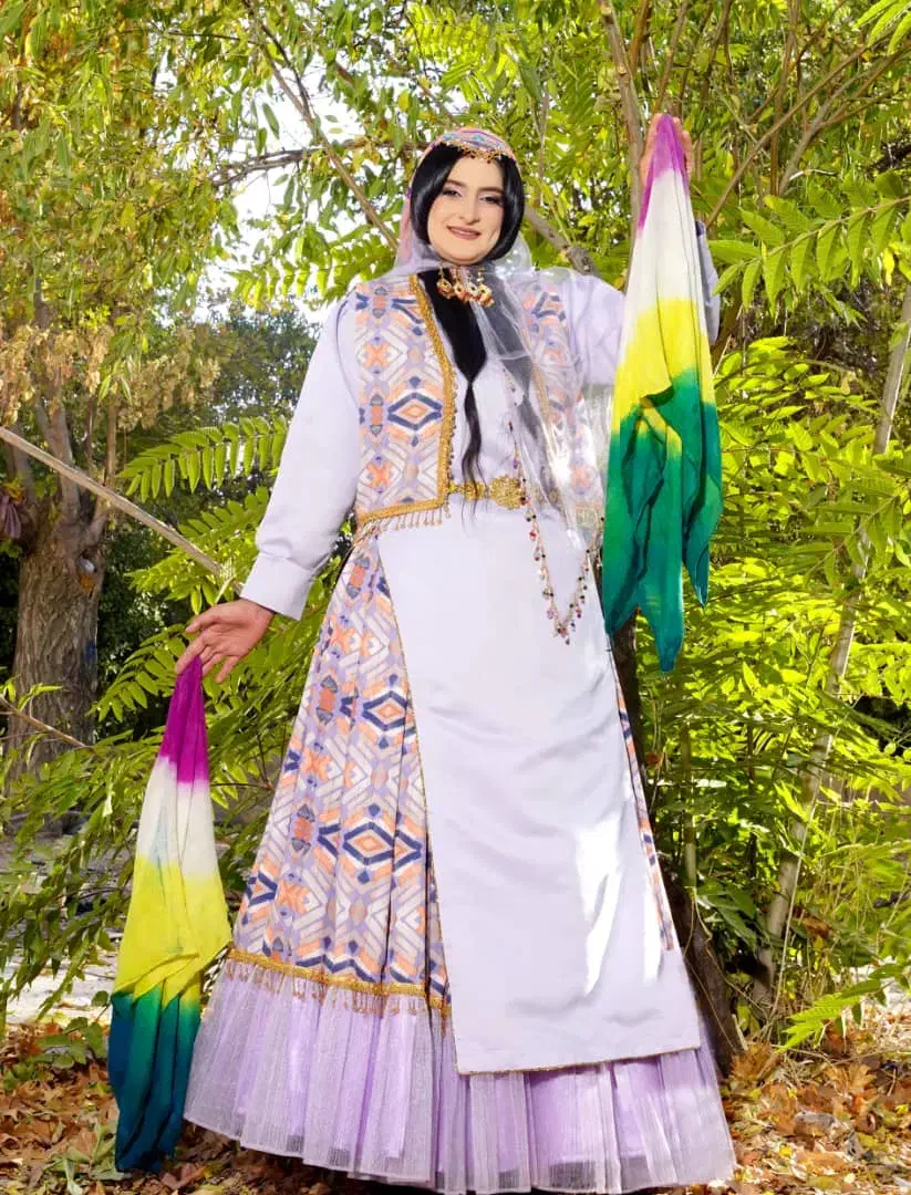 لباس محلی|لباس|مشهد مرغاب, |دیوار