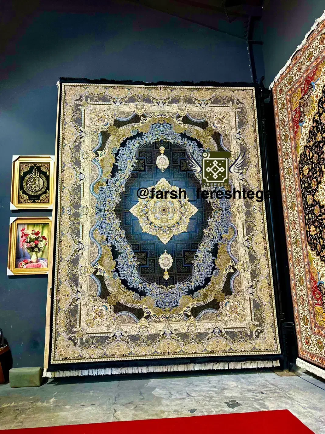 ۷۰۰،۱۲۰۰ شانه با قیمت واقعی|فرش|شیراز, محراب|دیوار