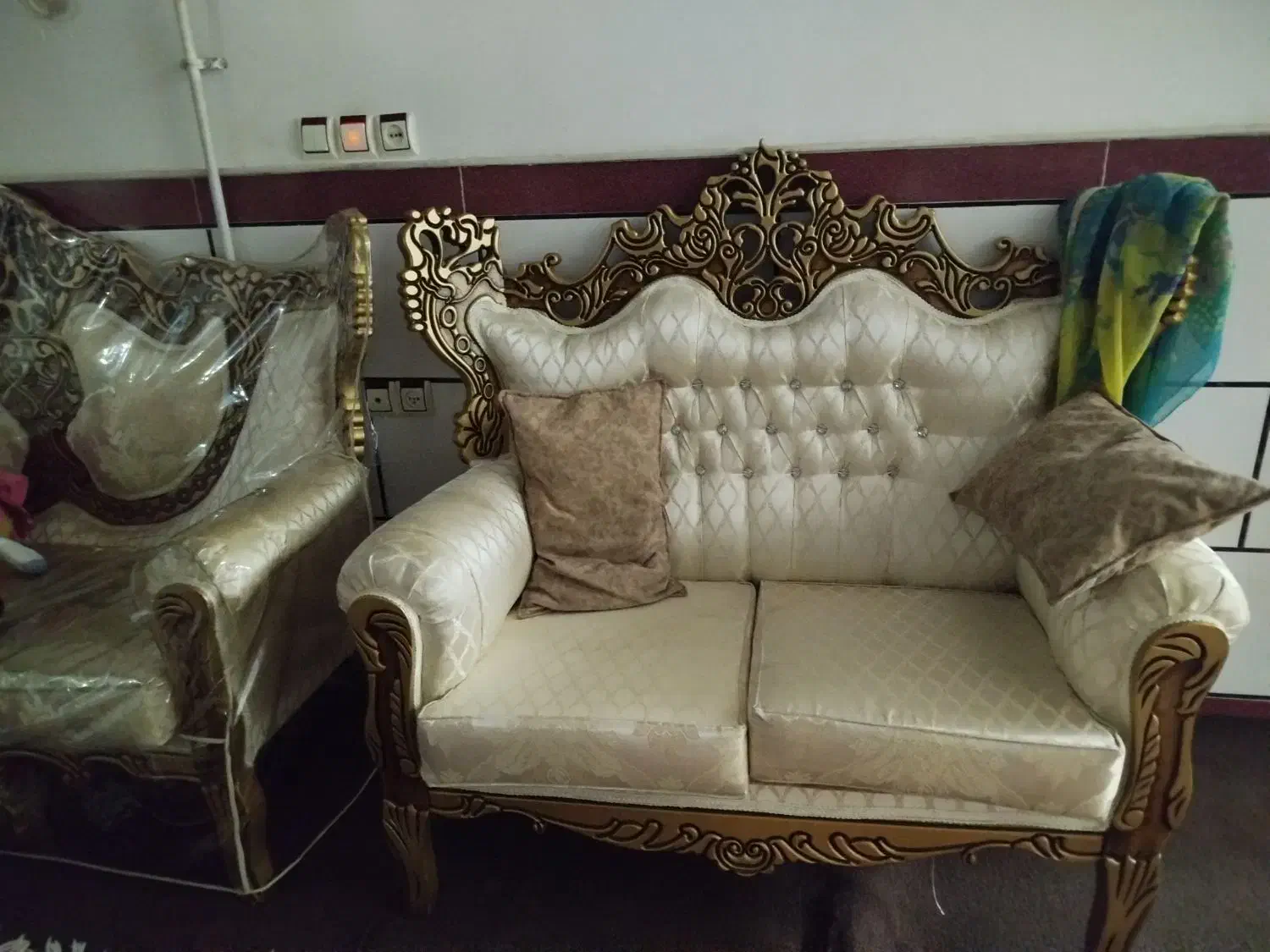 مبل سلطنتی هفت نفره|مبلمان خانگی و میز عسلی|بندر ترکمن, |دیوار