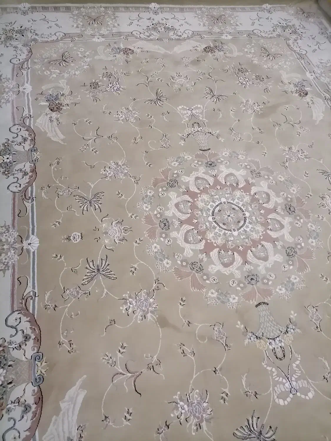 یک تخته فرش نه متری (درحدنو)|فرش|تهران, خانی آباد نو شمالی|دیوار