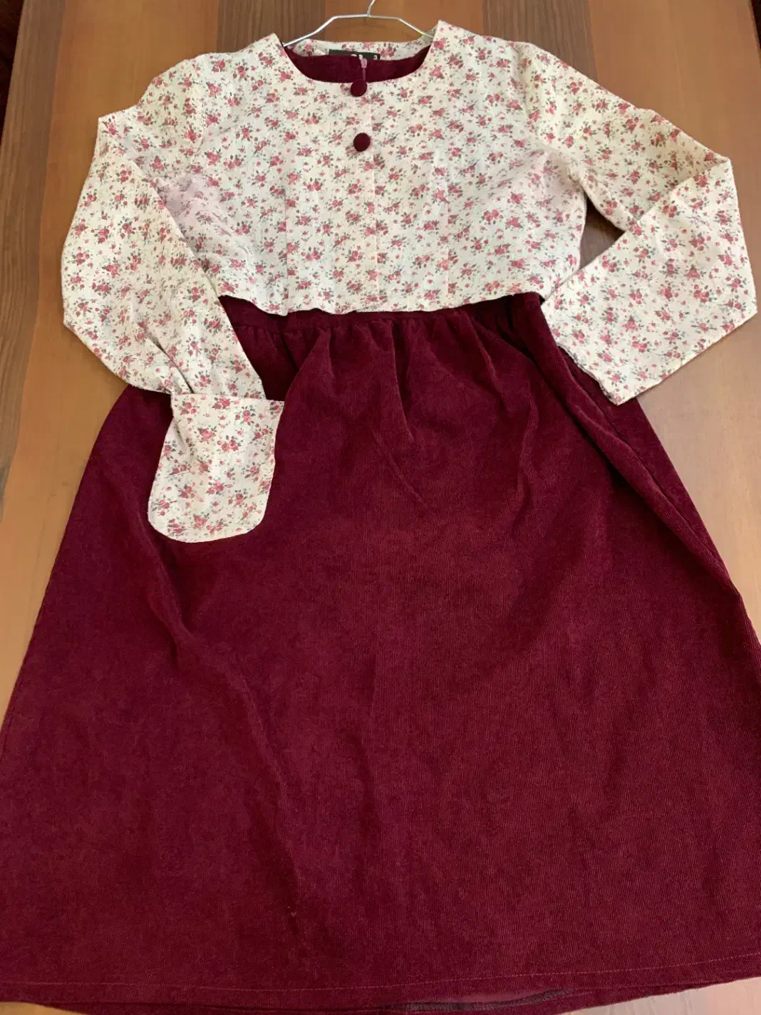 لباس سنتی کبریتی|لباس|ساری, |دیوار