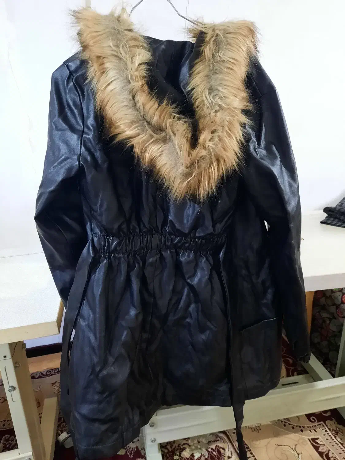 پالتو شیک|لباس|کبودرآهنگ, |دیوار