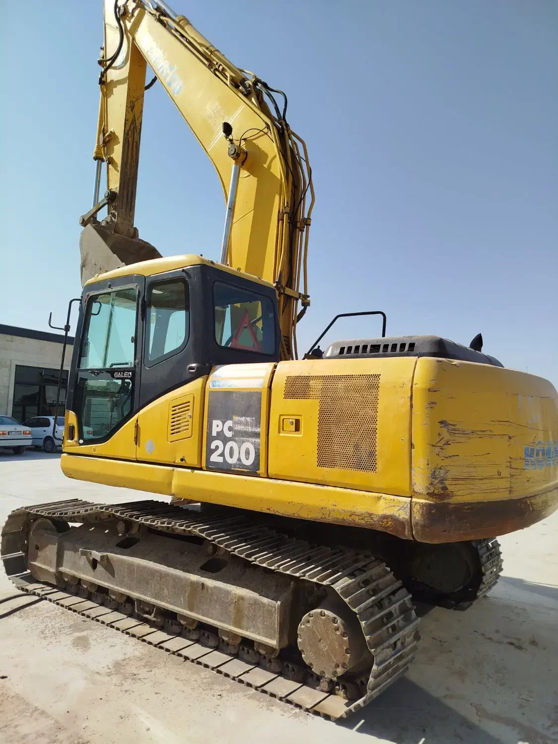 بیل مکانیکی کوماتسو ۲۰۰|ماشین‌آلات صنعتی|اسلام‌شهر, ملک‌آباد|دیوار