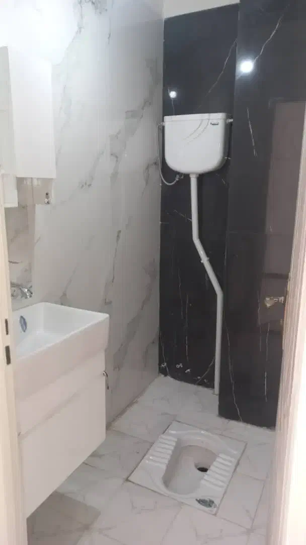 ۹۰ متر دو خواب خوش نور و خوش نقشه با پارکینگ