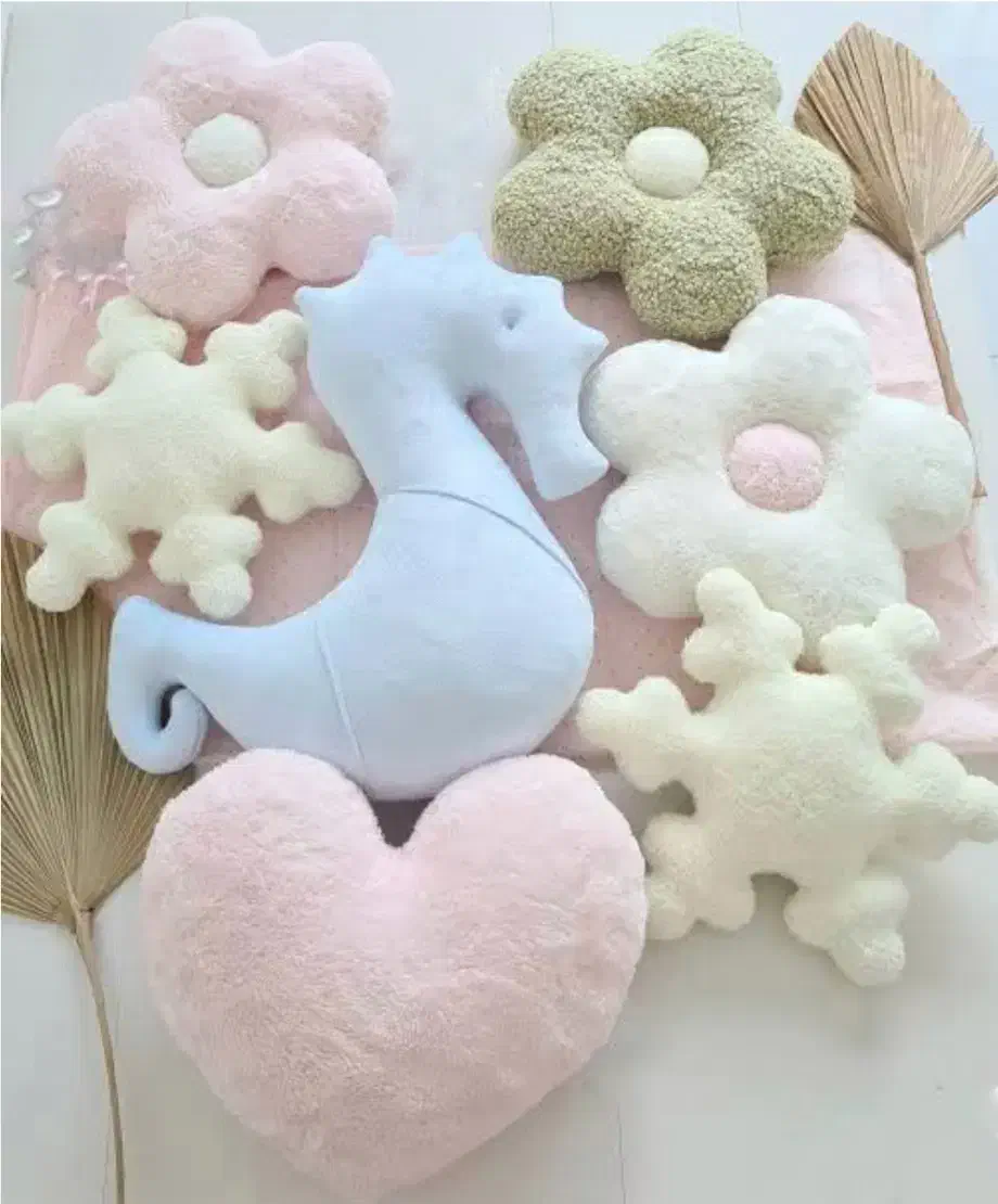 کوسن فانتزی (بالش فانتزی)|رختخواب، بالش، پتو|تبریز, |دیوار