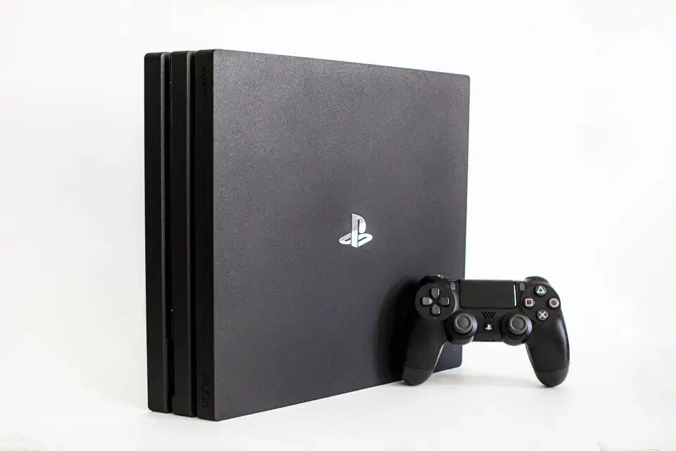 پلی استیشن ۴ پرو|کنسول، بازی ویدئویی و آنلاین|شیروان (خراسان), |دیوار