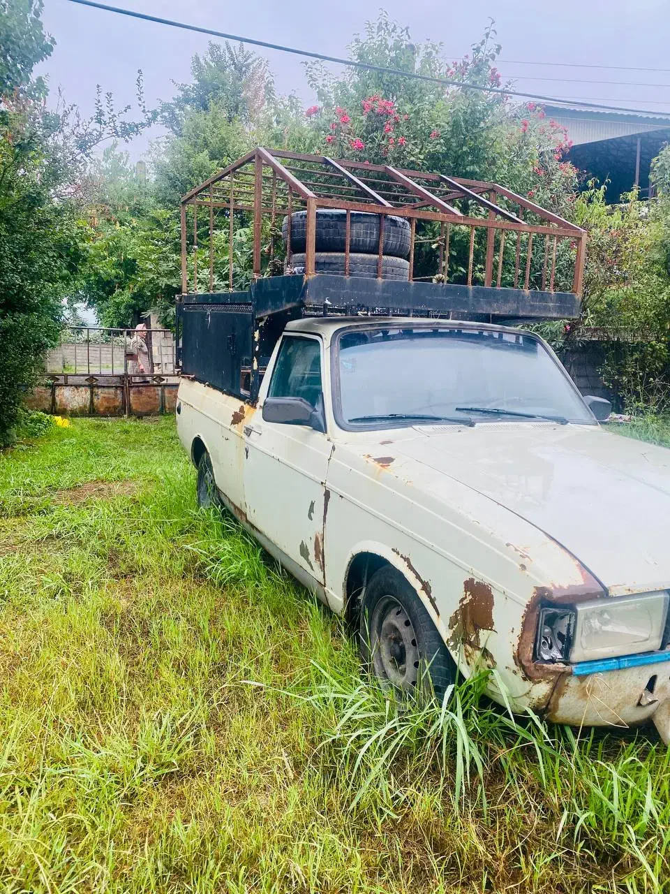 پیکان وانت|خودرو سواری و وانت|تالش, هشتپر|دیوار