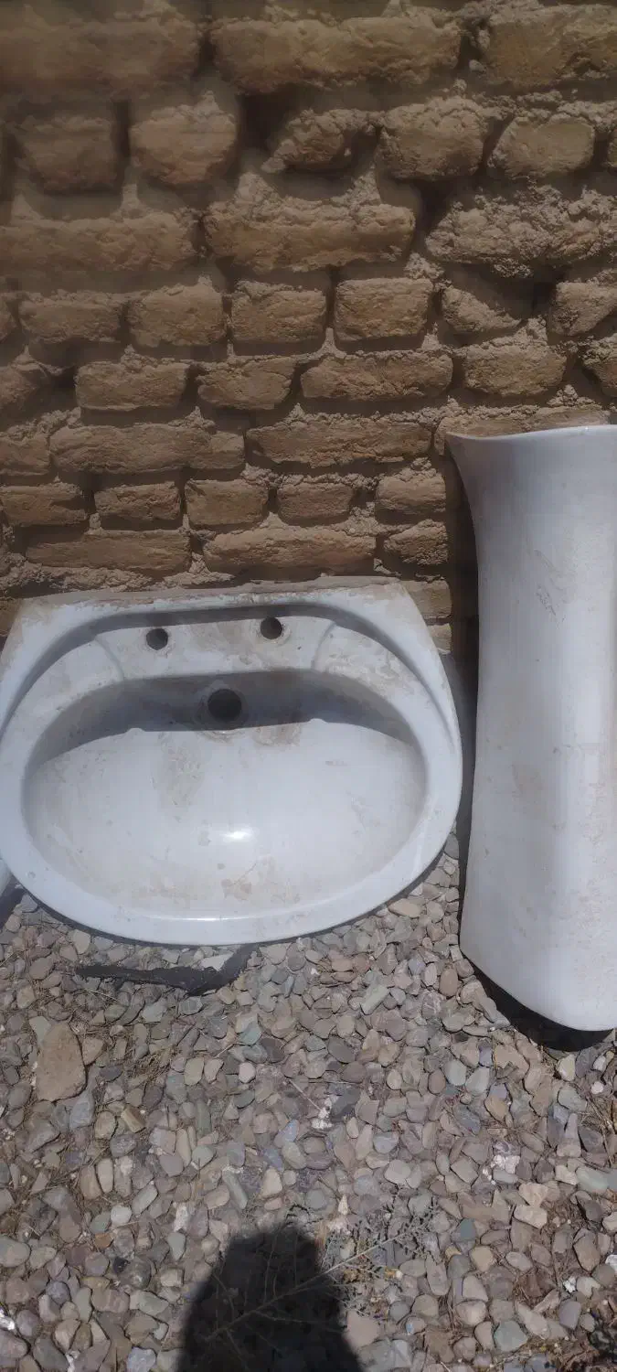 یک عدد روشویی|لوازم سرویس بهداشتی|پاکدشت, حصار امیر|دیوار