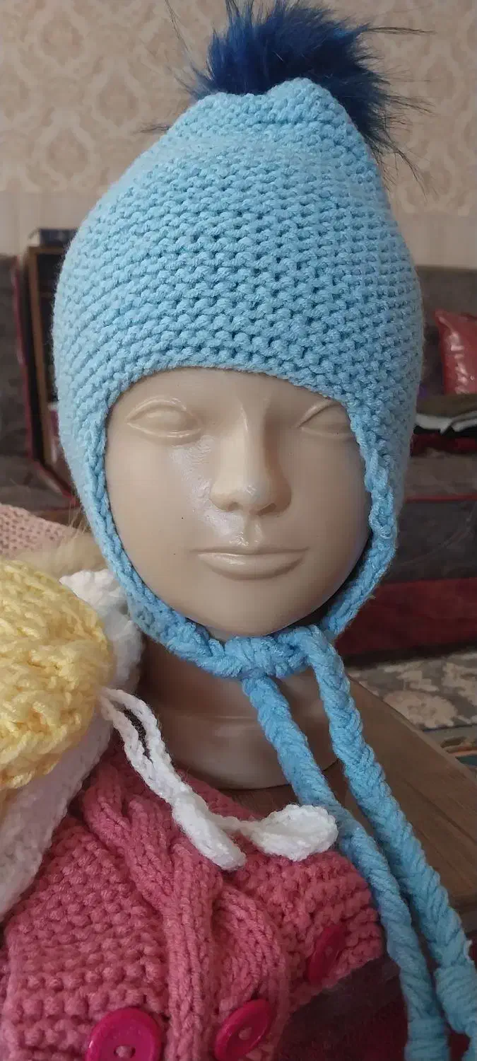 تعدادی کلاه بافتنی موجوداست|لباس|اصفهان, ارغوانیه|دیوار